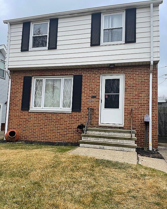 1st image of 8019 Pinegrove Ave