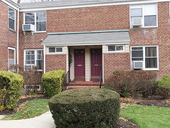 3rd image of 89 Edwards St APT 2A