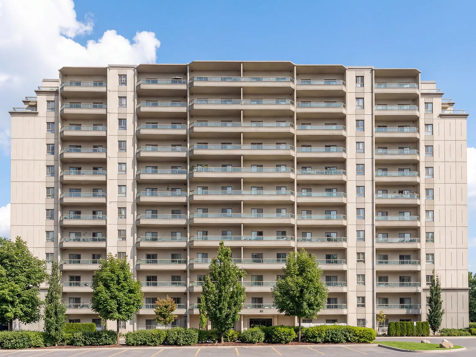 Capulet Towers III — Photo 1