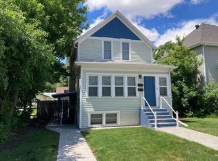 910 7th St N, Fargo, ND 58102