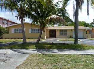 1060 NE 163rd St, North Miami Beach, FL 33162