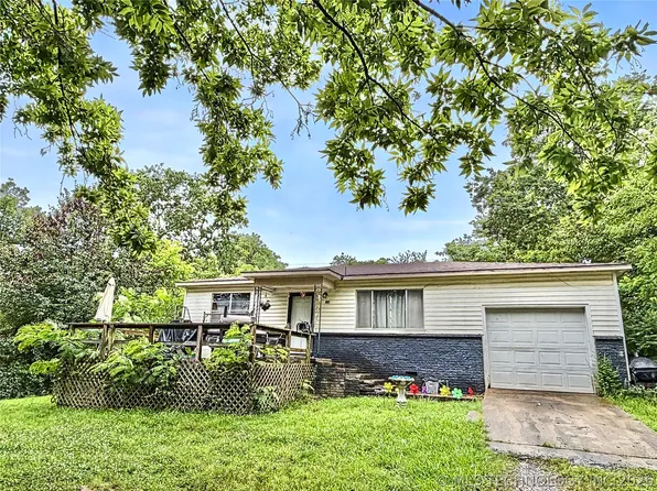 1306 Stick Ross Mountain Rd, Tahlequah, OK 74464