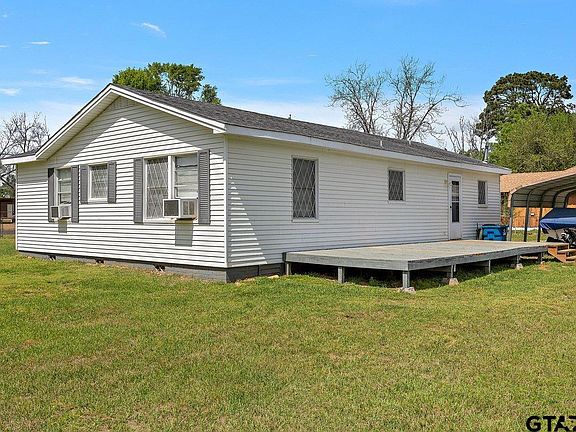 5th image of 279 Fairview St