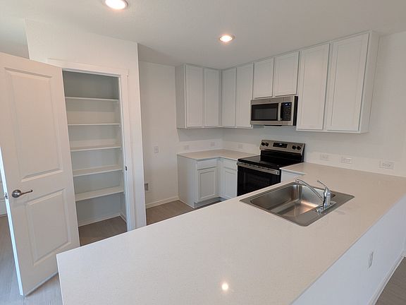 4th image of 9219 Campbell Way