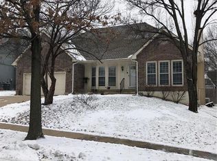 13624 S Sycamore St, Olathe, KS 66062