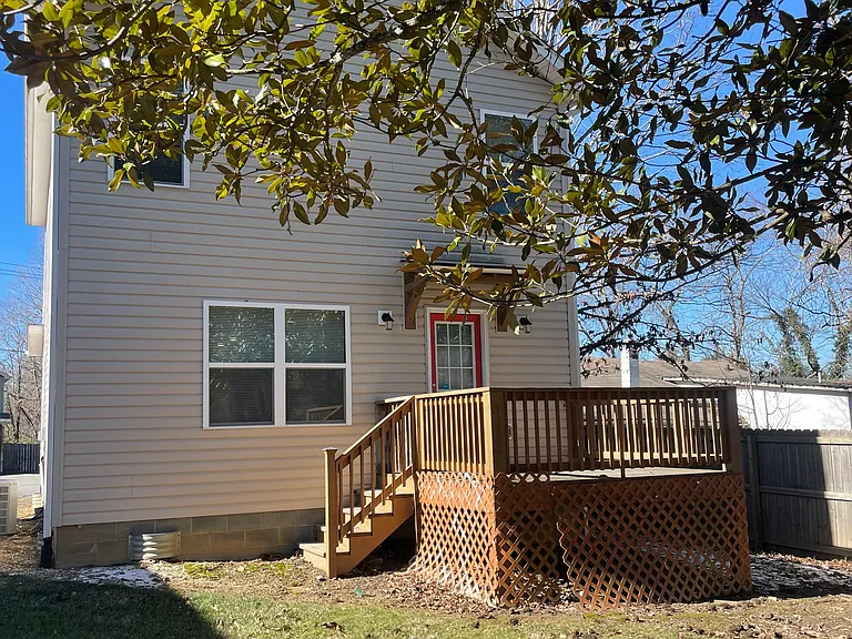 279 Rock Hill Rd — Photo 20