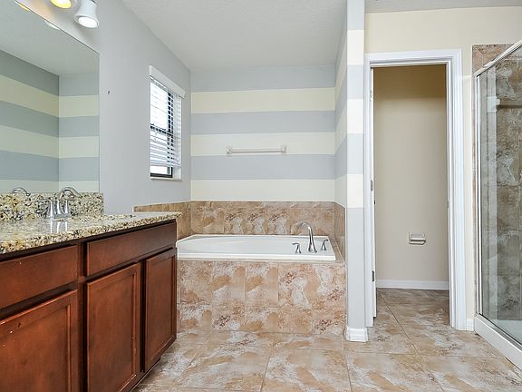 4th image of 10225 Celtic Ash Dr