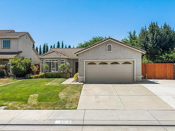 2nd image of 2616 Blossom Cir