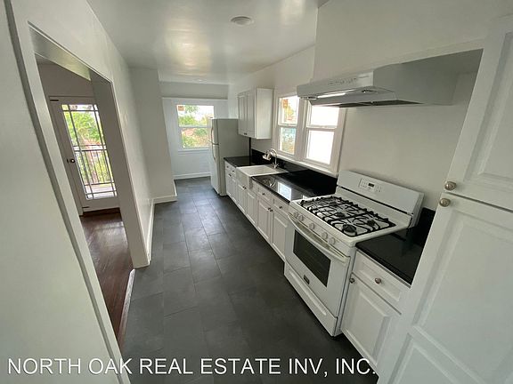 4th image of 955 Maltman Ave