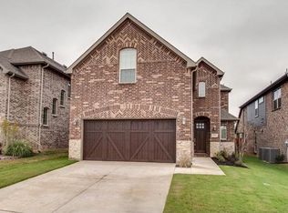 1161 Montgomery Way, Lantana, TX 76226