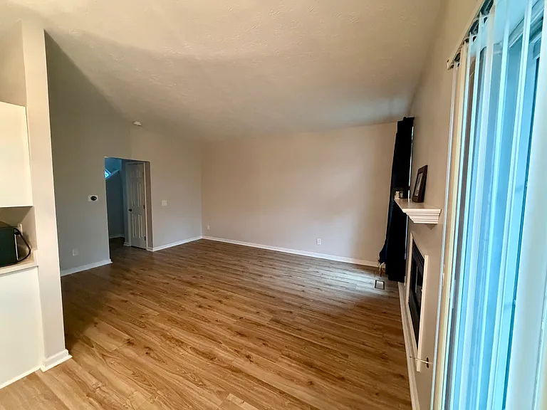 9685 Centerville Creek Ln — Photo 5
