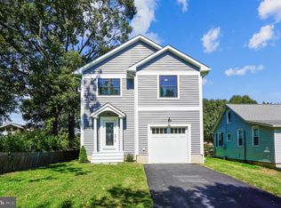 970 Chesapeake Ave, Deale, MD 20751