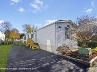 7 Ruffian Way, Howell, NJ 07731