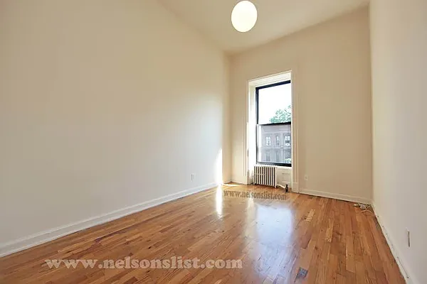 Rented by Nelson Aybar, LREB | media 3