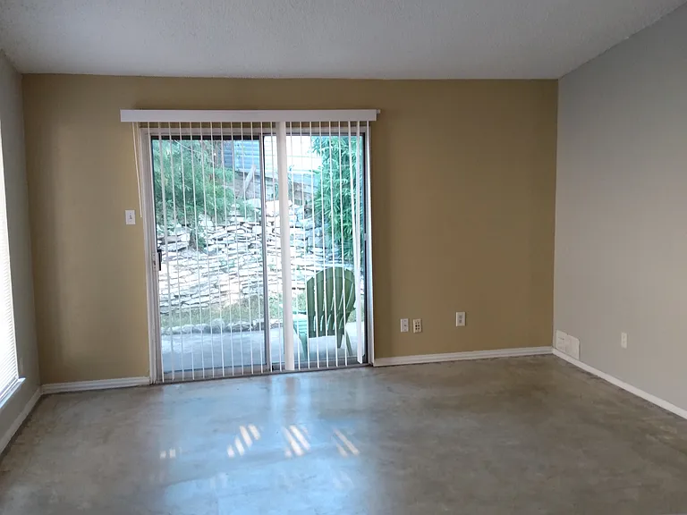 1908 Valley Hill Cir — Photo 7