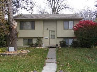 217 S Walnut St, Creston, IA 50801