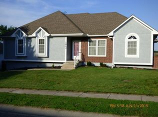 1840 NW 2nd St, Blue Springs, MO 64014