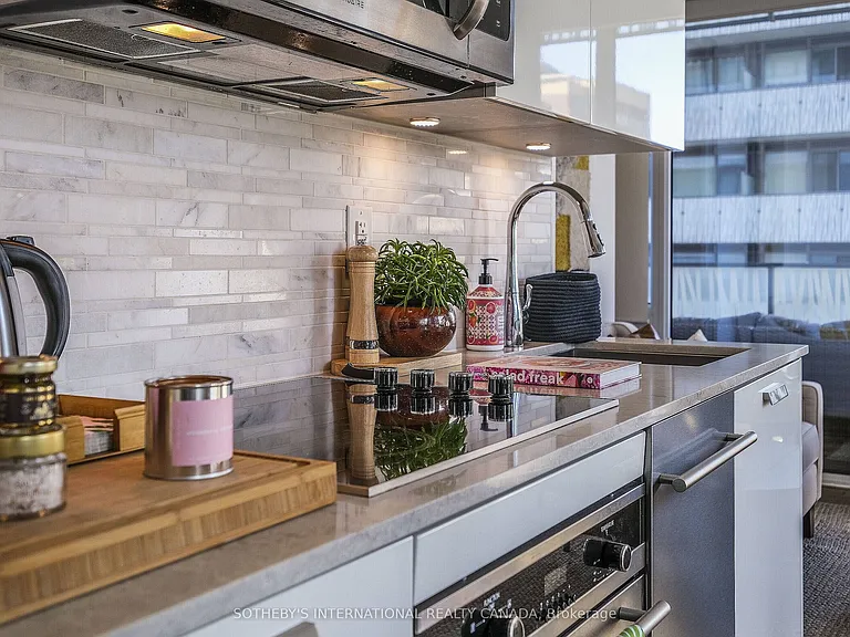 42 Charles St E #1702 — Photo 6
