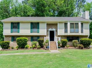 1336 Pinebrook Ln, Birmingham, AL 35235