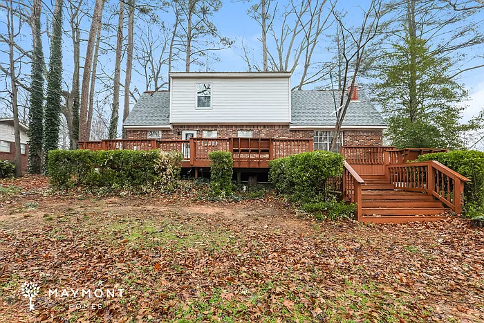 1684 Regency Pl — Photo 15