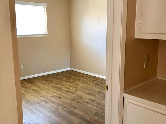 4th image of 4352 Texas St APT 3