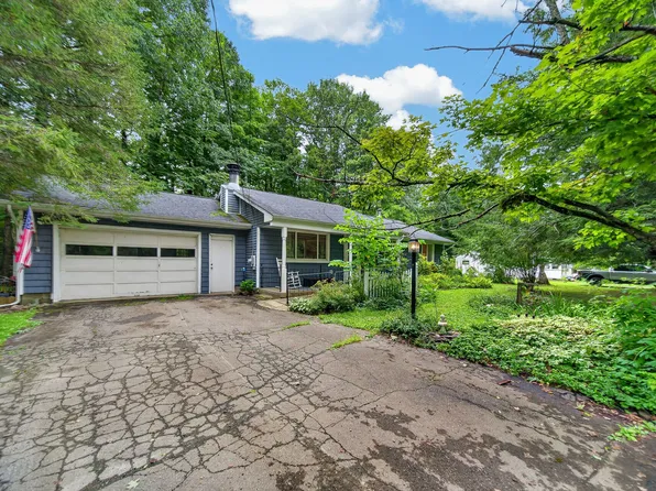 35999 Lake Shore Dr, Union City, PA 16438