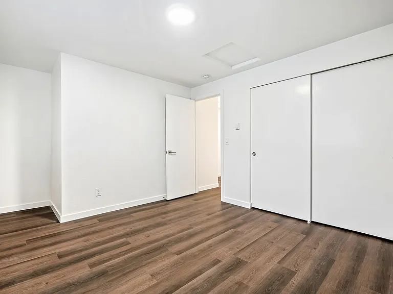 LSLV Lakeshore Lakeview — Photo 33