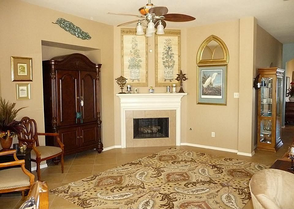 2nd image of 875 Sierra Brook Ln