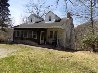 363 Locust Hill Rd, Cheswick, PA 15024