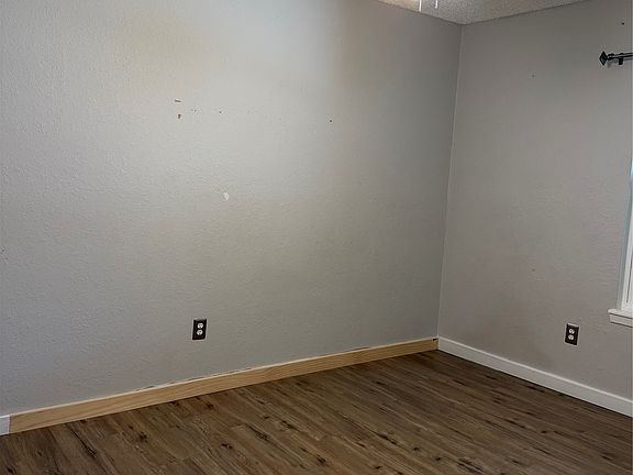 5th image of 3657 Scranton Ln
