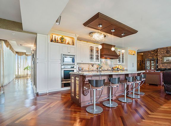 5th image of 9715 Woods Dr Unit 1908