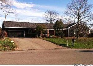 1st image of 104 Litchfield Dr