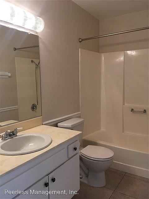 1st image of 5735 Avenida Circo