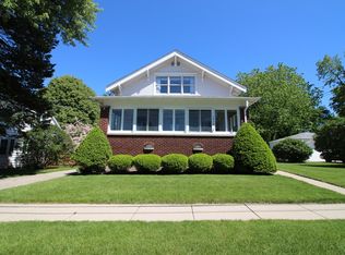 1410 N Green St, McHenry, IL 60050