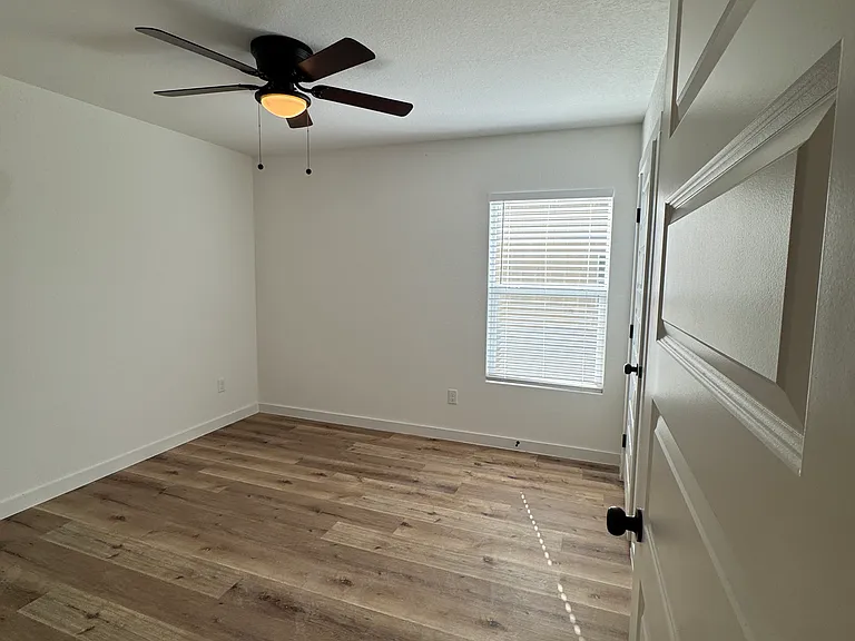 2103 Vista Rosa #A — Photo 15