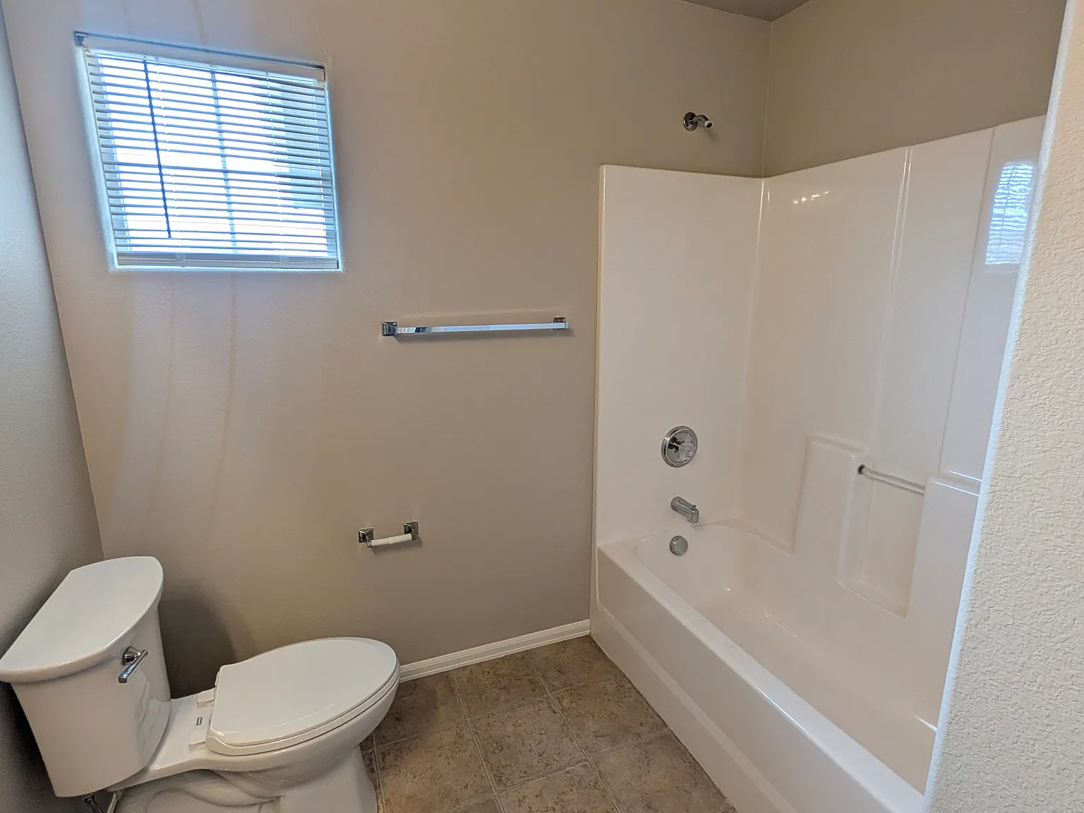 5125 Goldking Rd — Photo 3