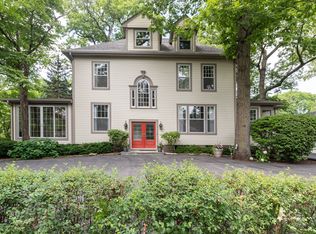 294 Rose Ter, Lake Forest, IL 60045