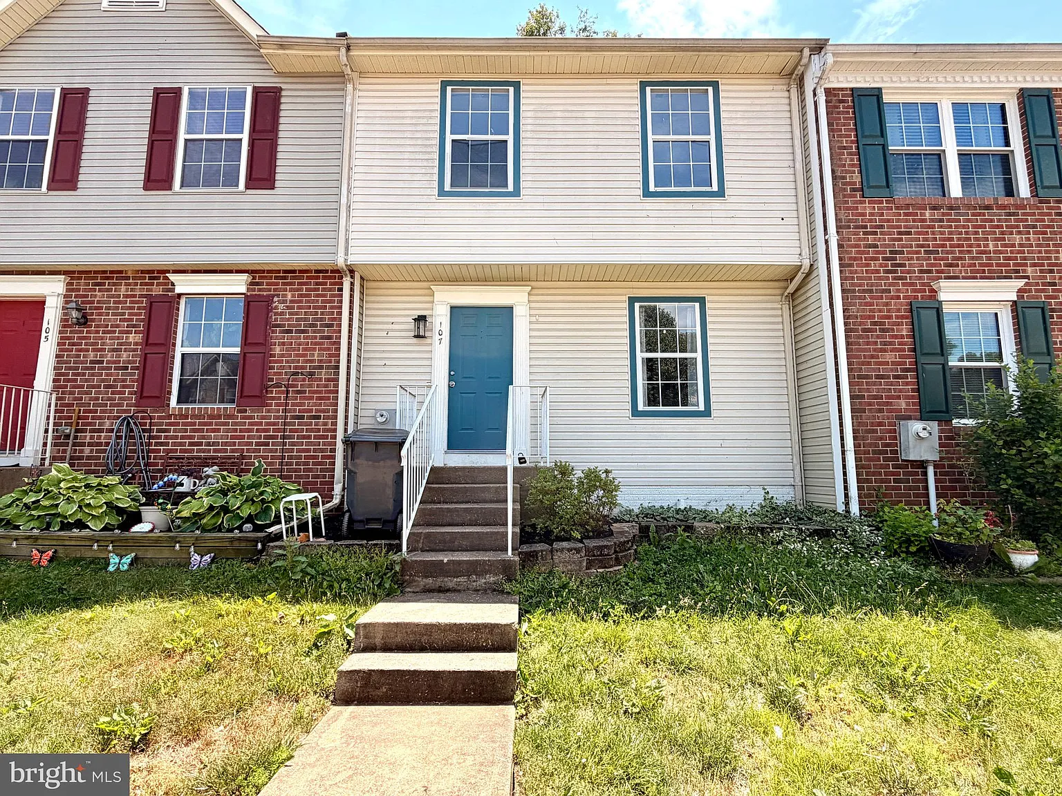 3 bed, 2.5 bath, 1320 sqft, $2,500 — Photo 1