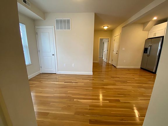 4th image of 11 Greenville St #2A