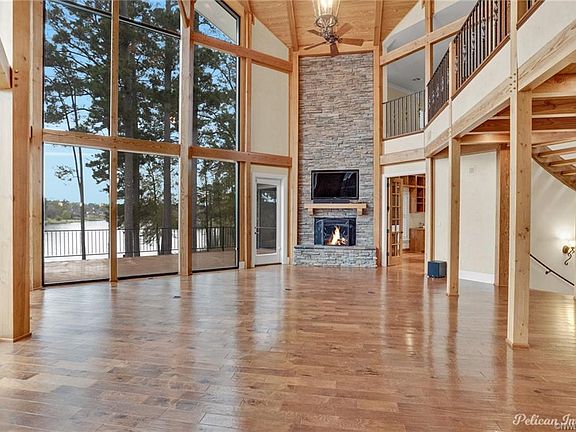 4th image of 1036 Waters Edge Cir