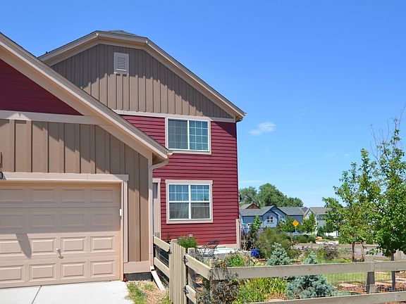 3rd image of 2810 Twin Lakes Cir