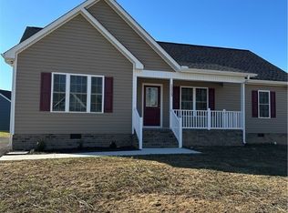 Railroad Ave, Dendron, VA 23839
