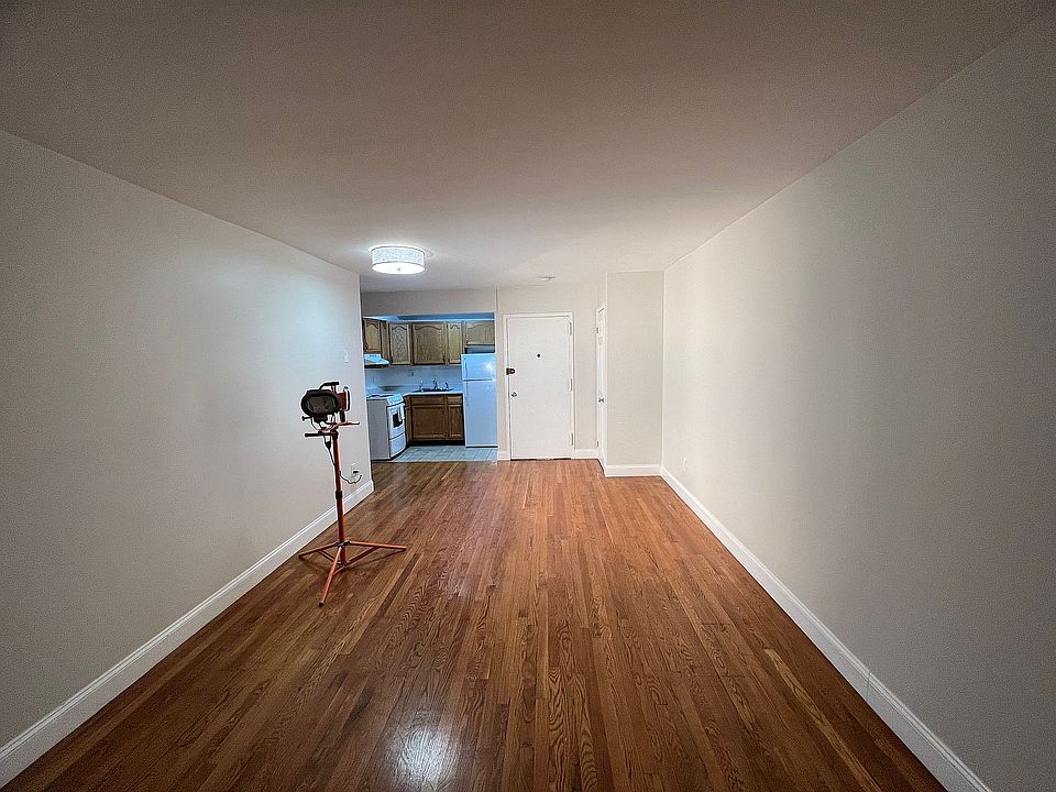 1st image of 3072 29th St APT 2