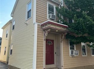 87 Sutton St, Providence, RI 02903