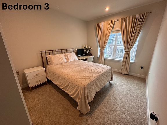 3rd image of 7868 Blackbriar Way