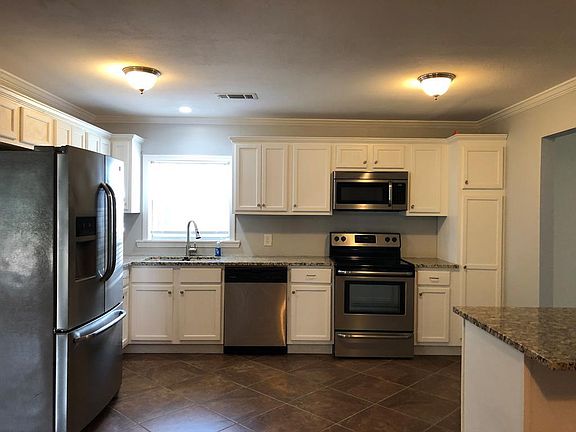 4th image of 1767 Marigold St