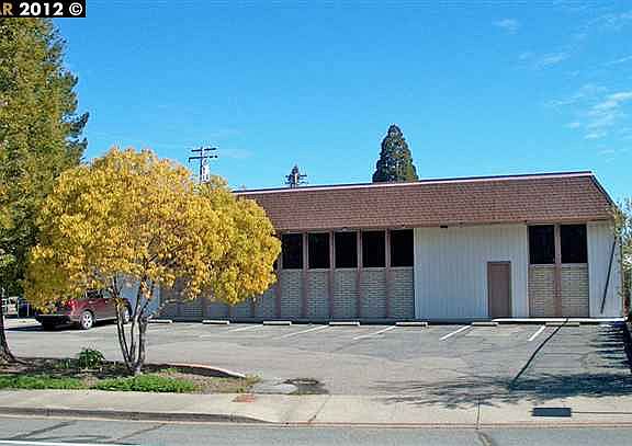 3rd image of 1545 School St