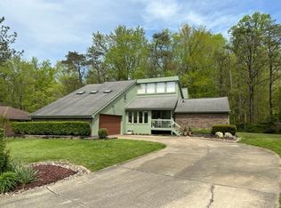 22 E Congressional Way, Huntington, WV 25705