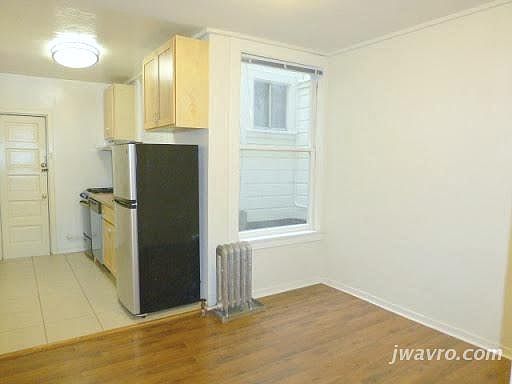 2nd image of 1250 Taylor St APT 1