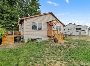 1301 Humphrey Ave W, Bremerton, WA